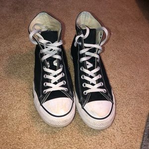 black converse high tops